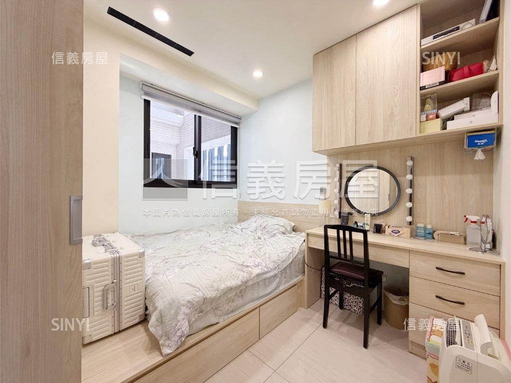 時代英倫高樓視野戶房屋室內格局與周邊環境