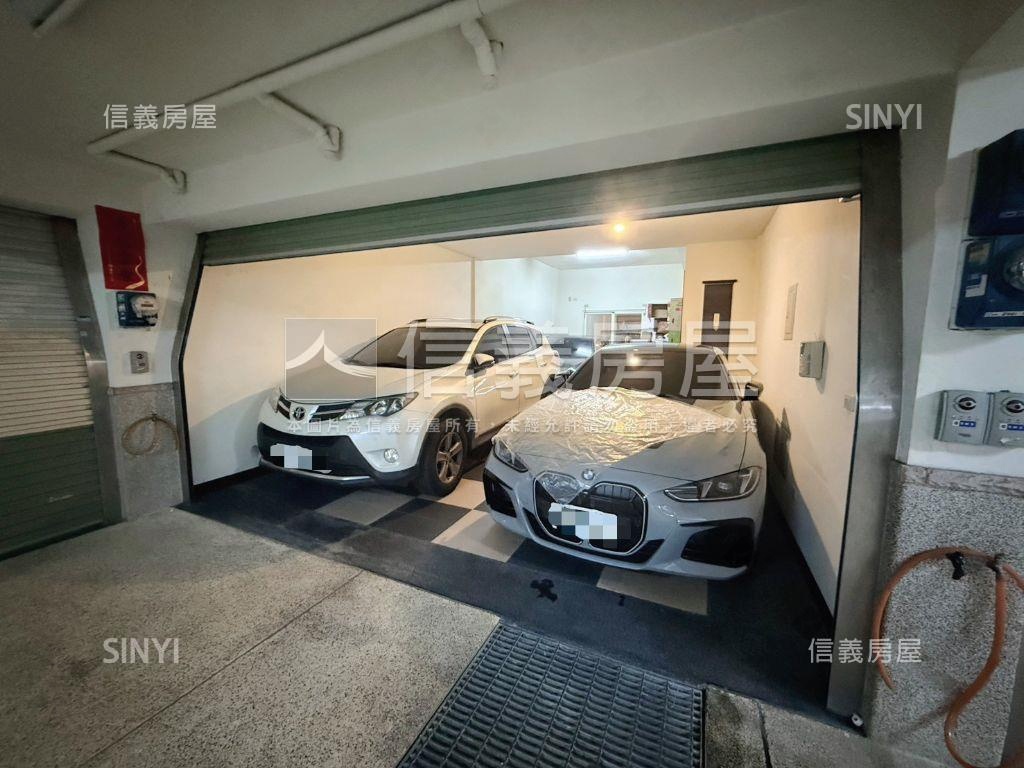 皇昱綠尊透天室內停車房屋室內格局與周邊環境