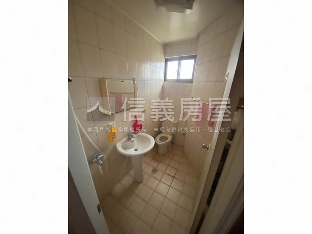 正西勢街路角店住合一房屋室內格局與周邊環境
