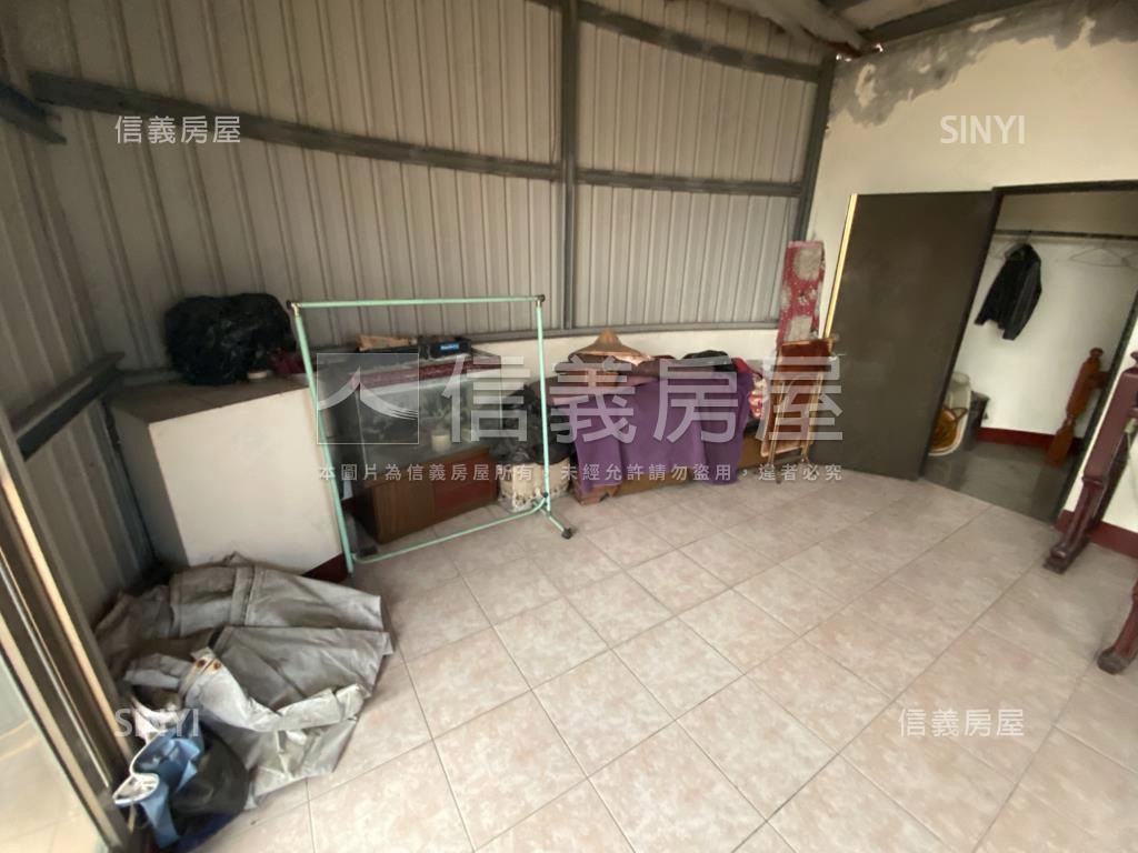 正西勢街路角店住合一房屋室內格局與周邊環境