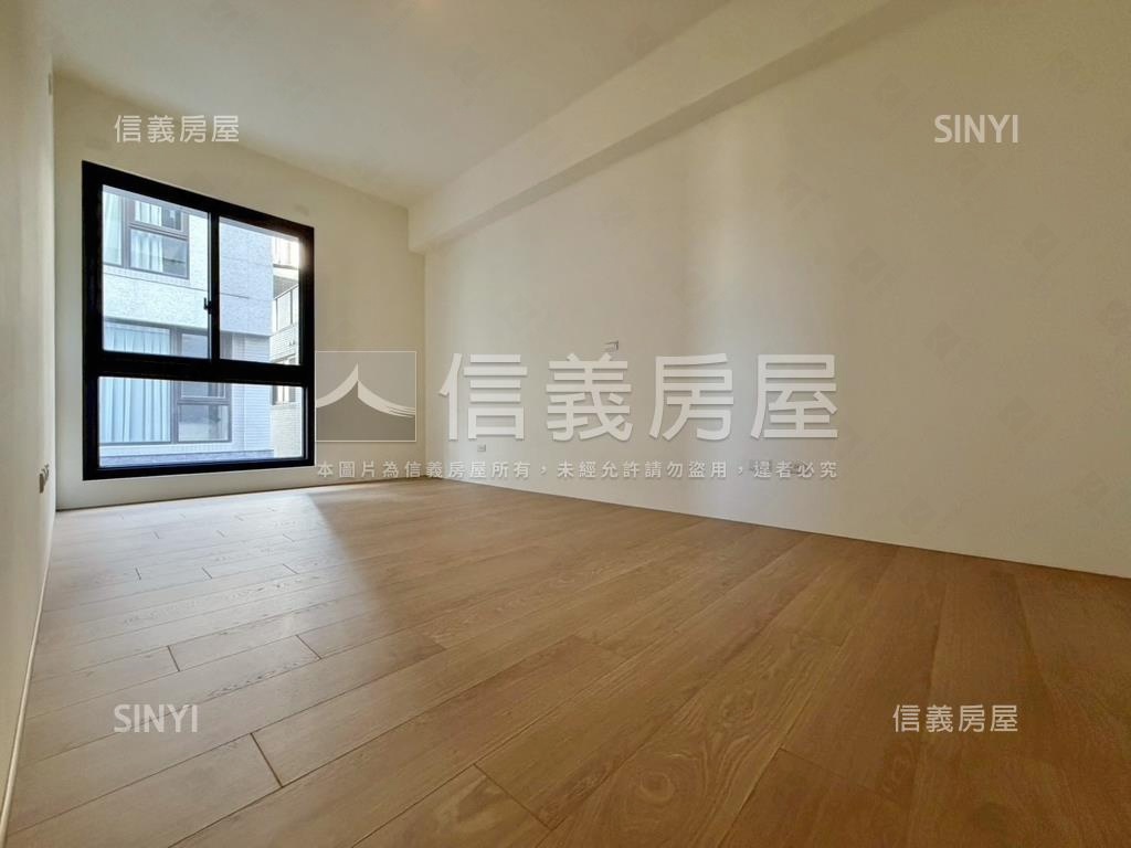 單元二大面寬電梯豪墅房屋室內格局與周邊環境