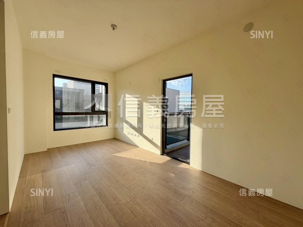 單元二大面寬電梯豪墅房屋室內格局與周邊環境