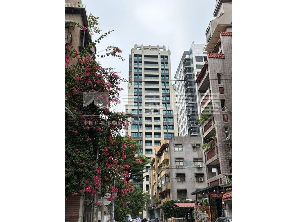 富邦藝樹１０１天際線景觀房屋室內格局與周邊環境
