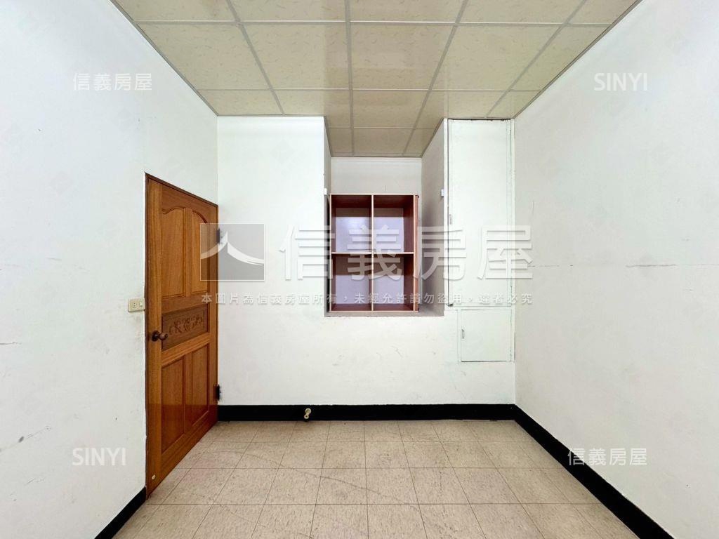 北區國泰街八米活路透天房屋室內格局與周邊環境