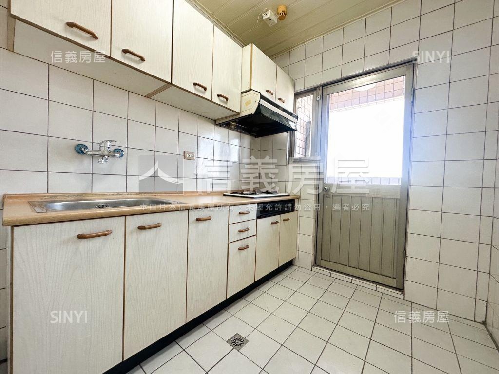 興大兩房雙陽台美屋房屋室內格局與周邊環境