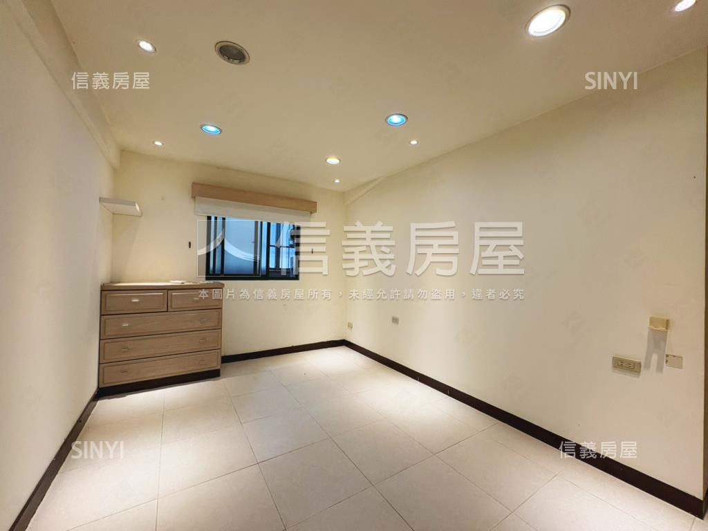 中山北路六段四房一樓房屋室內格局與周邊環境