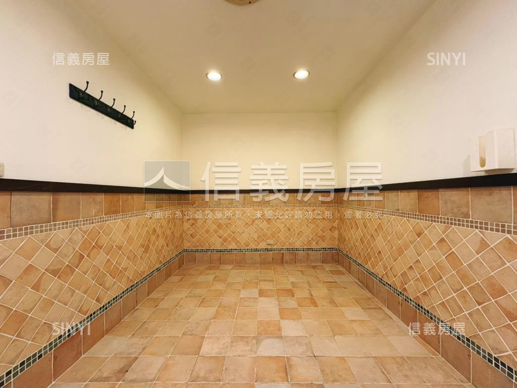 中山北路六段四房一樓房屋室內格局與周邊環境