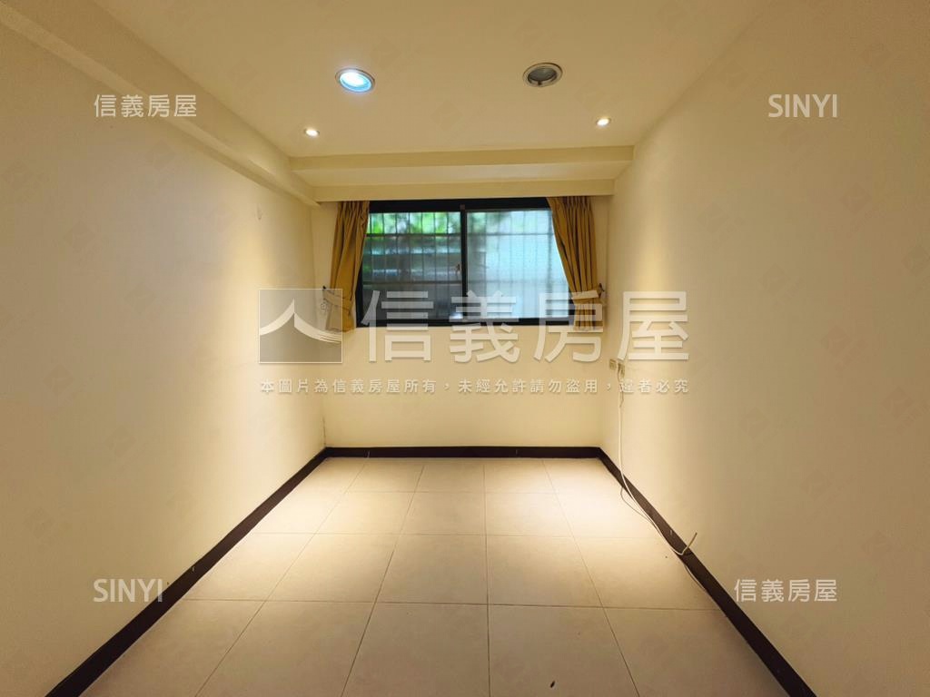 中山北路六段四房一樓房屋室內格局與周邊環境