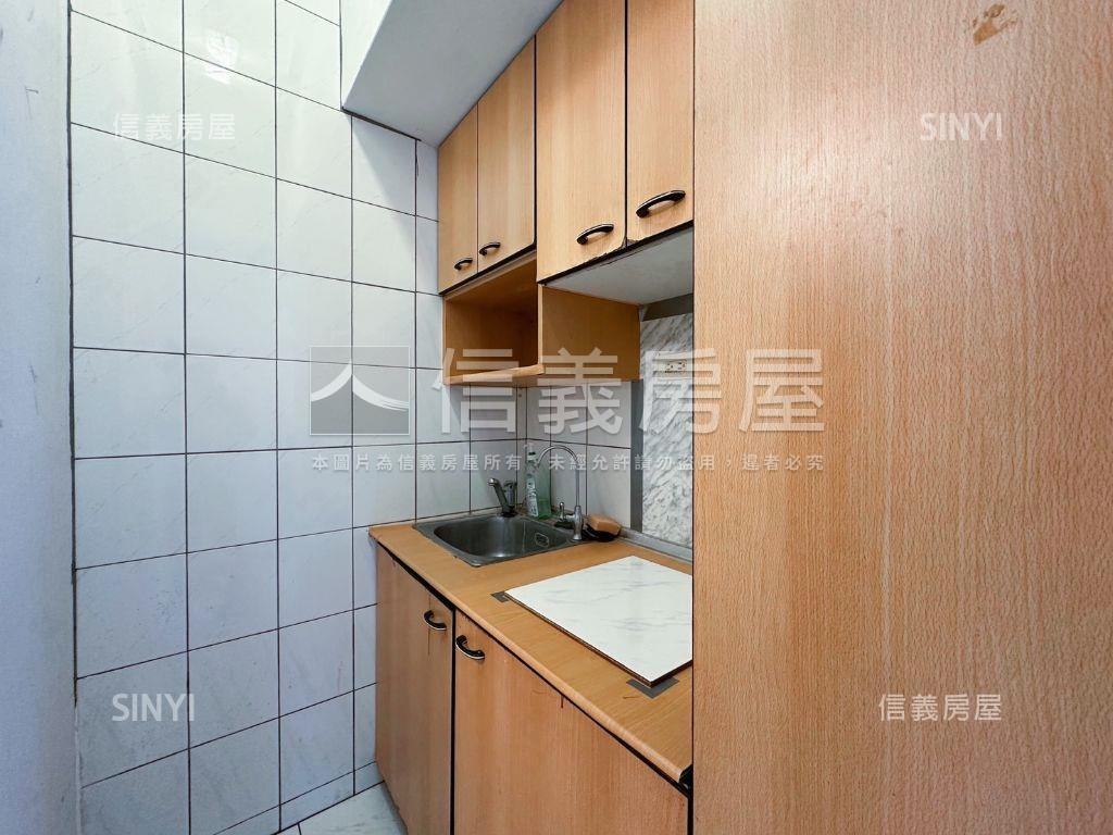 博覽市景一覽無遺房屋室內格局與周邊環境