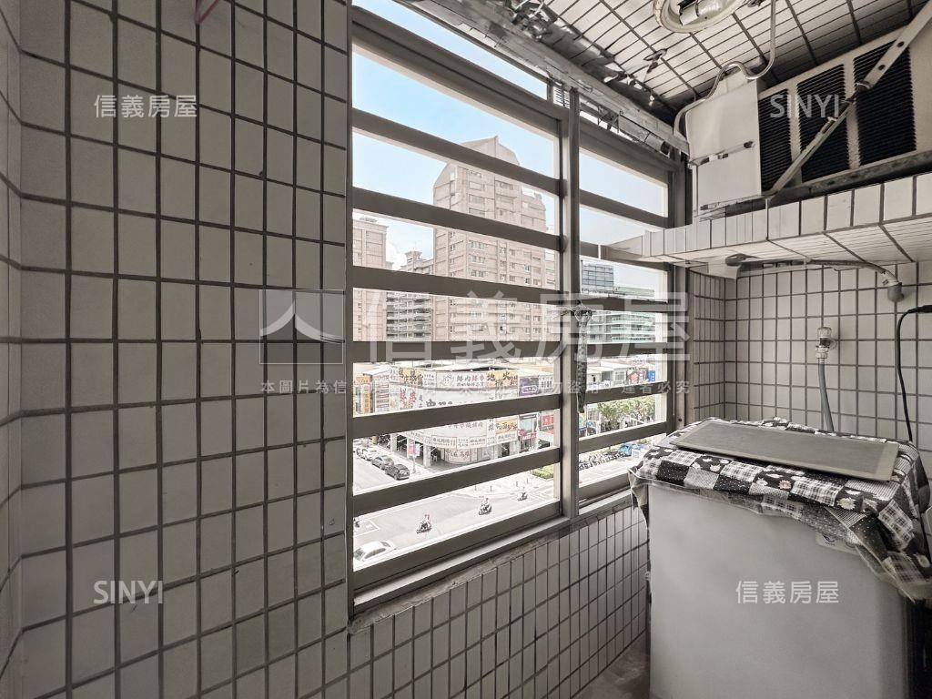博覽市景一覽無遺房屋室內格局與周邊環境