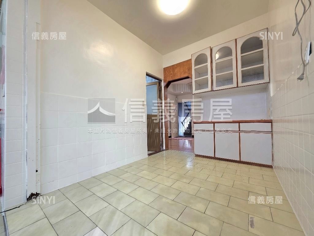 靜巷三房美寓房屋室內格局與周邊環境