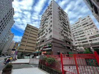 藝文稀有福利國收租套房