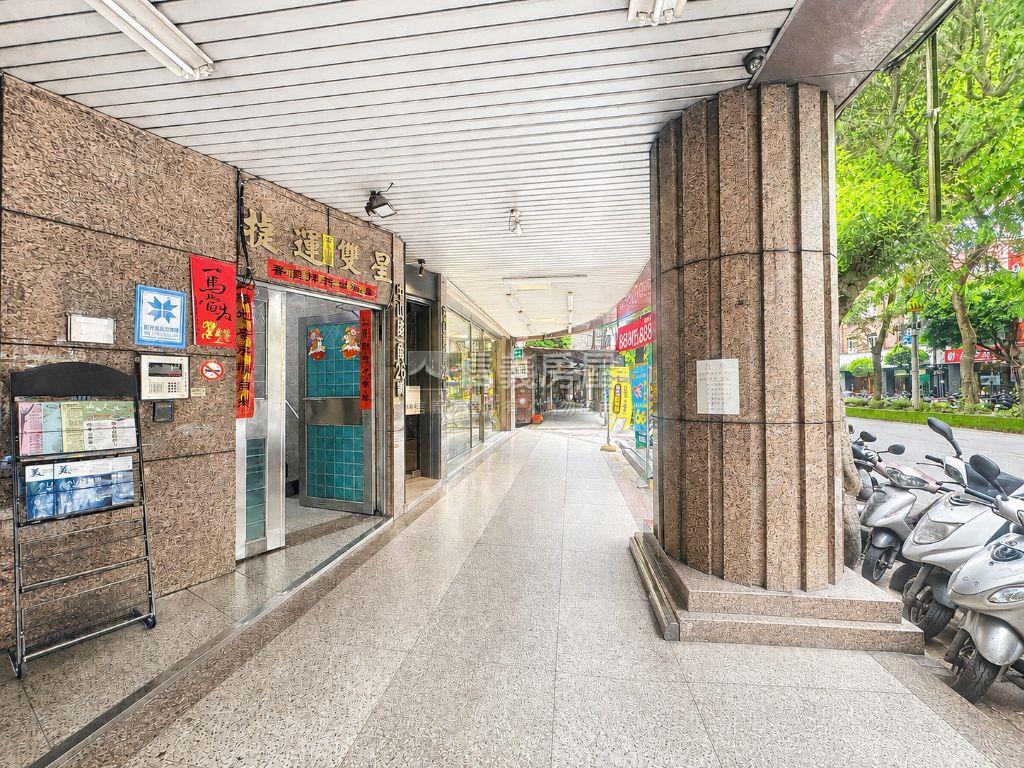頂溪捷運｜雙星高樓景套房房屋室內格局與周邊環境
