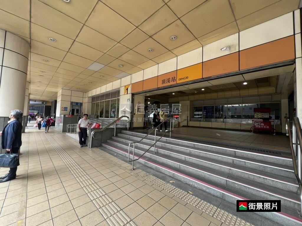 頂溪捷運｜雙星高樓景套房房屋室內格局與周邊環境