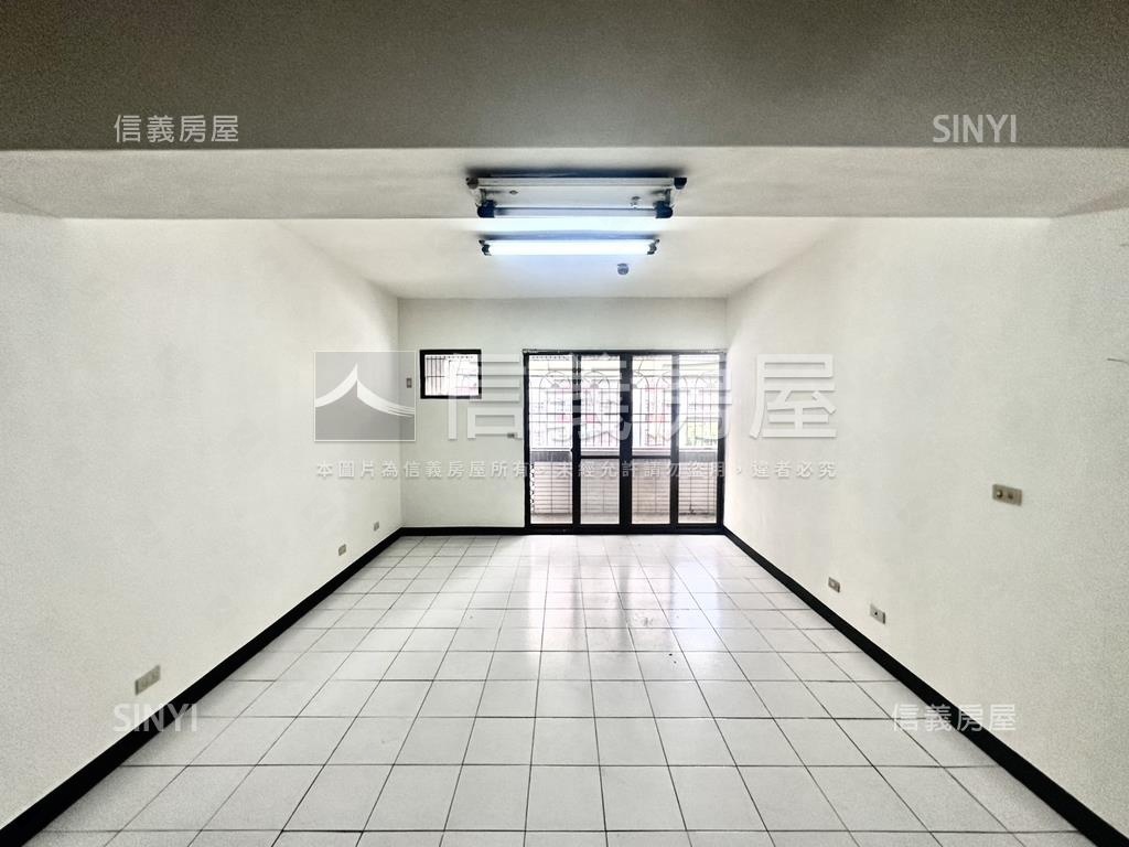 翠峰社區‧成家三房房屋室內格局與周邊環境