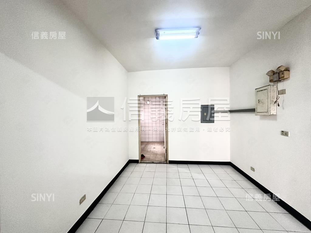 翠峰社區‧成家三房房屋室內格局與周邊環境