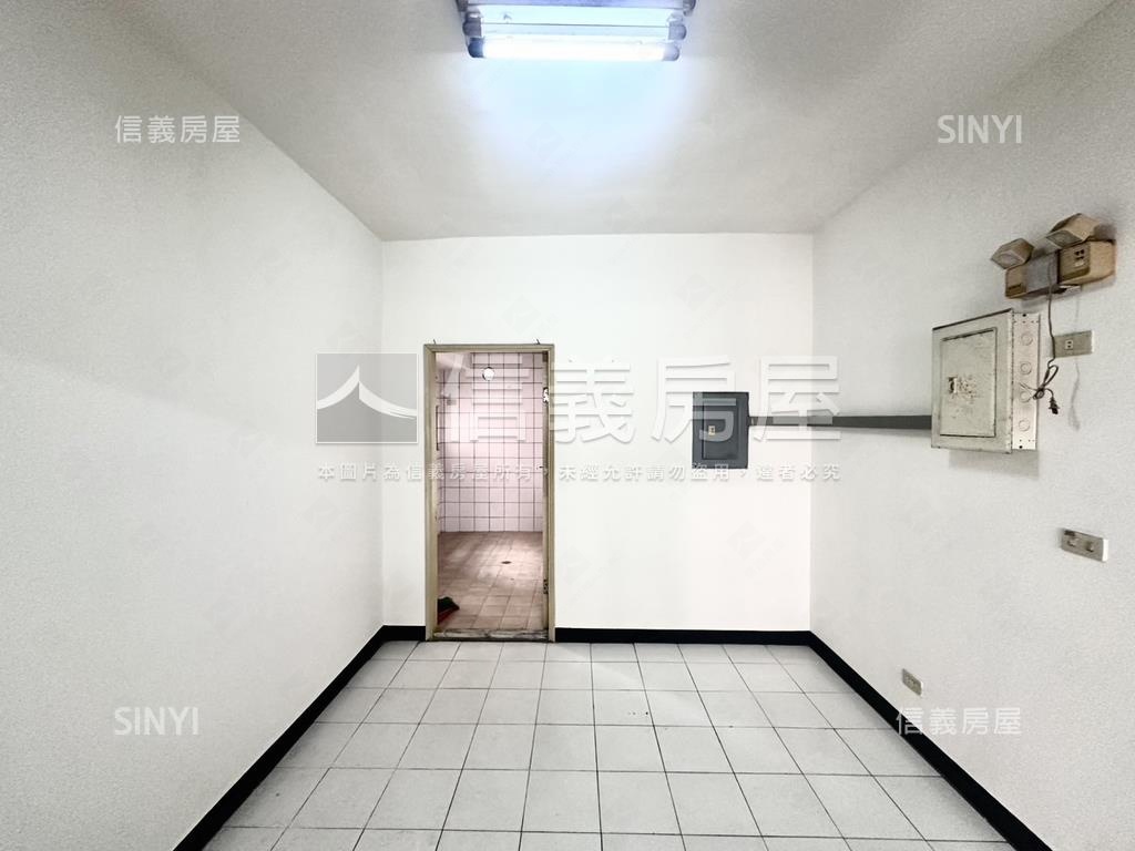 翠峰社區‧成家三房房屋室內格局與周邊環境