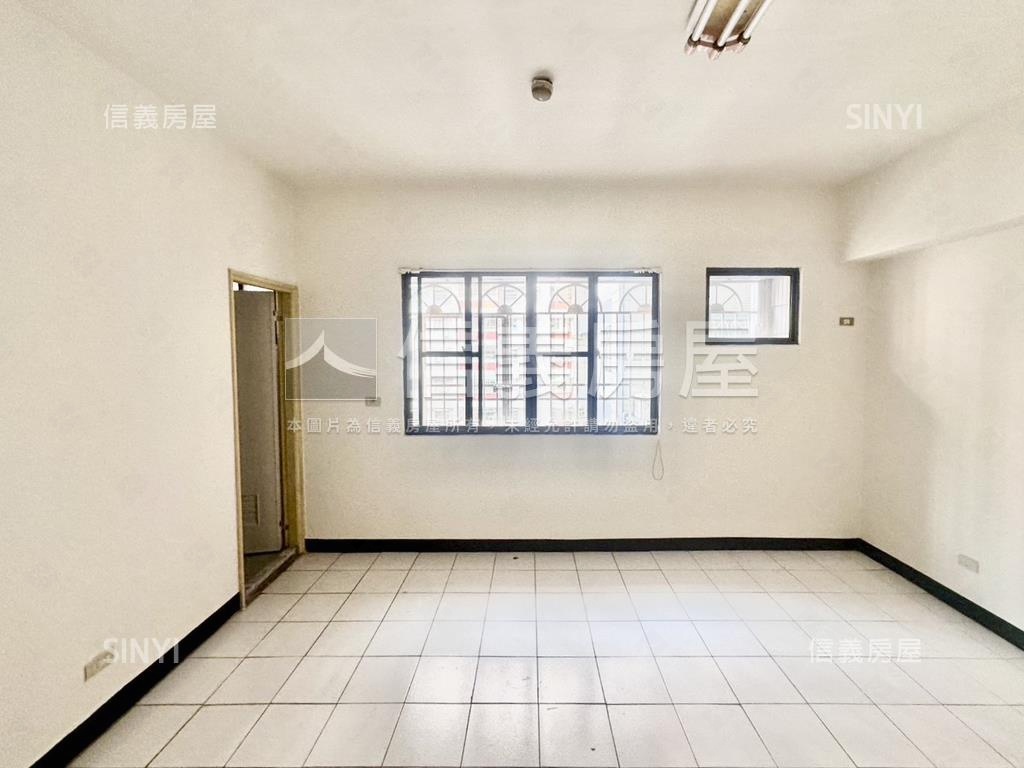 翠峰社區‧成家三房房屋室內格局與周邊環境