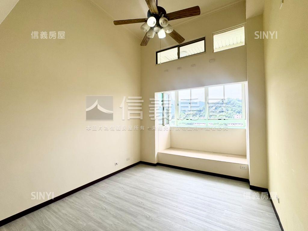 小巨人·次頂樓景觀美宅房屋室內格局與周邊環境
