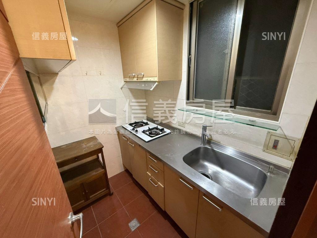 【稀有】國泰英倫兩房房屋室內格局與周邊環境