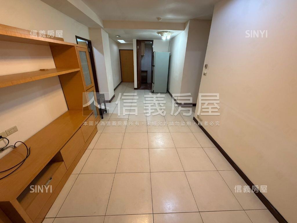 【稀有】國泰英倫兩房房屋室內格局與周邊環境