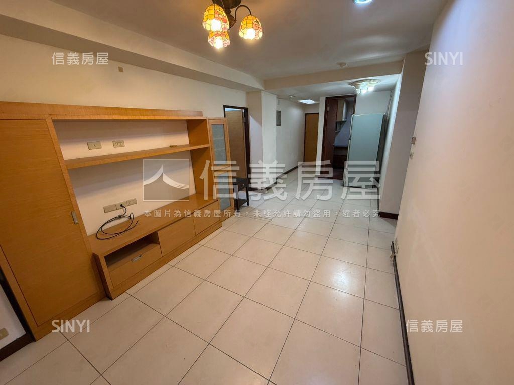 【稀有】國泰英倫兩房房屋室內格局與周邊環境