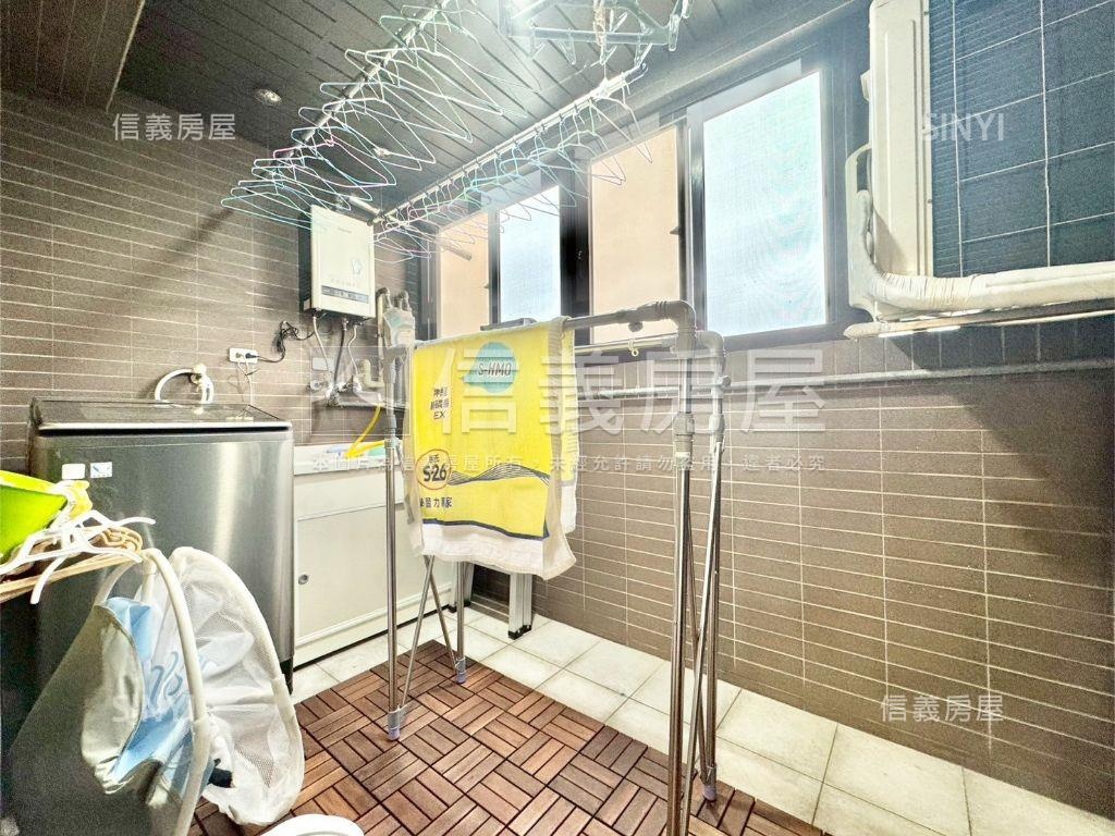 景森裝潢美兩房車位房屋室內格局與周邊環境