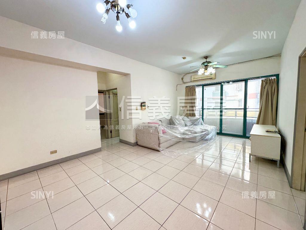 榮總商圈３＋１室平面車位房屋室內格局與周邊環境