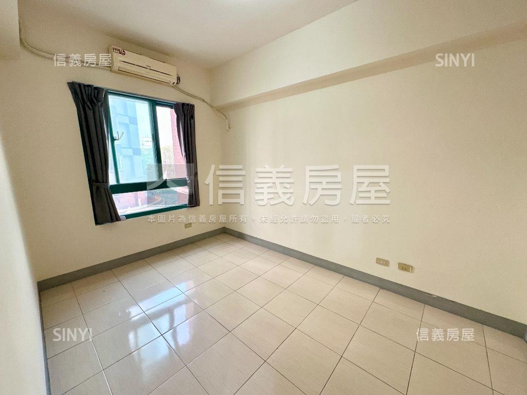 榮總商圈３＋１室平面車位房屋室內格局與周邊環境