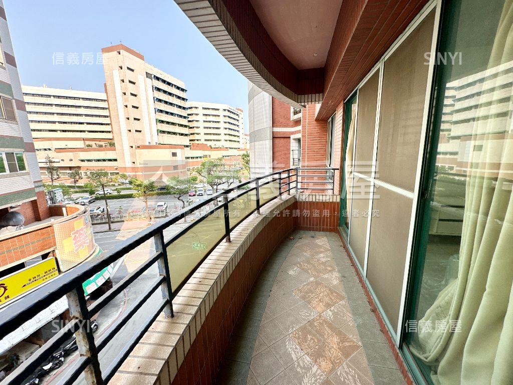 榮總商圈３＋１室平面車位房屋室內格局與周邊環境