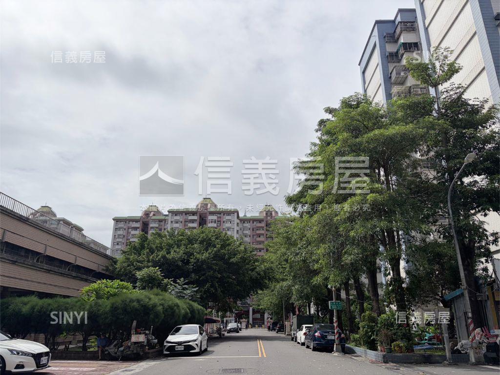 亞灣正勤面寬三店面房屋室內格局與周邊環境