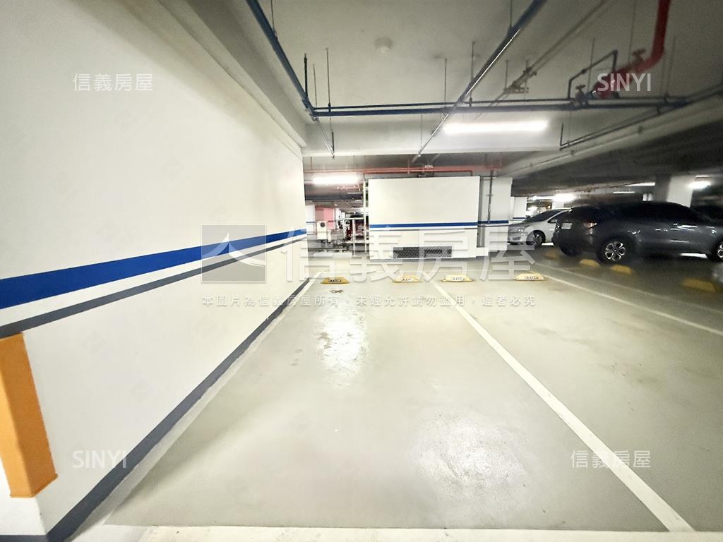 朝南前後陽台三房車位房屋室內格局與周邊環境