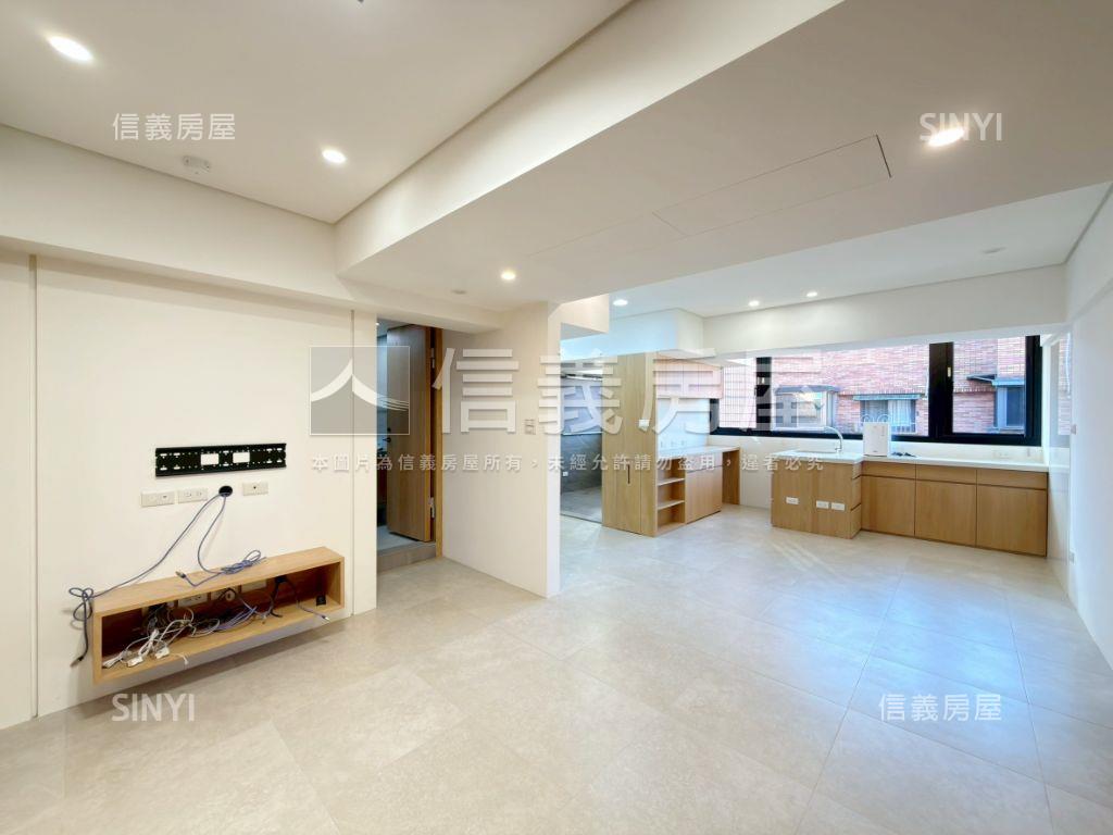 秀峰庭暖木無印大兩房車位房屋室內格局與周邊環境