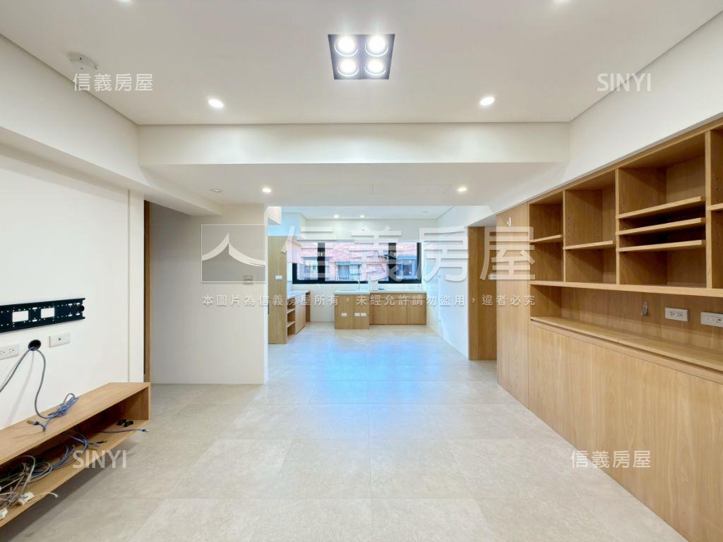 秀峰庭暖木無印大兩房車位房屋室內格局與周邊環境