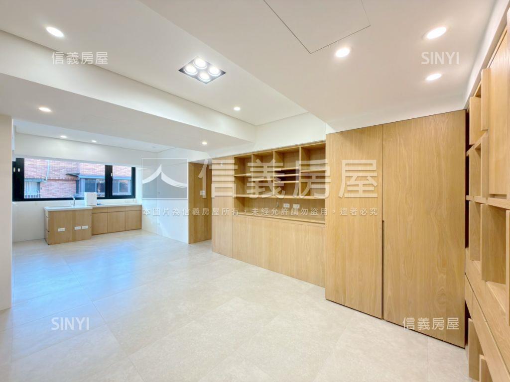 秀峰庭暖木無印大兩房車位房屋室內格局與周邊環境