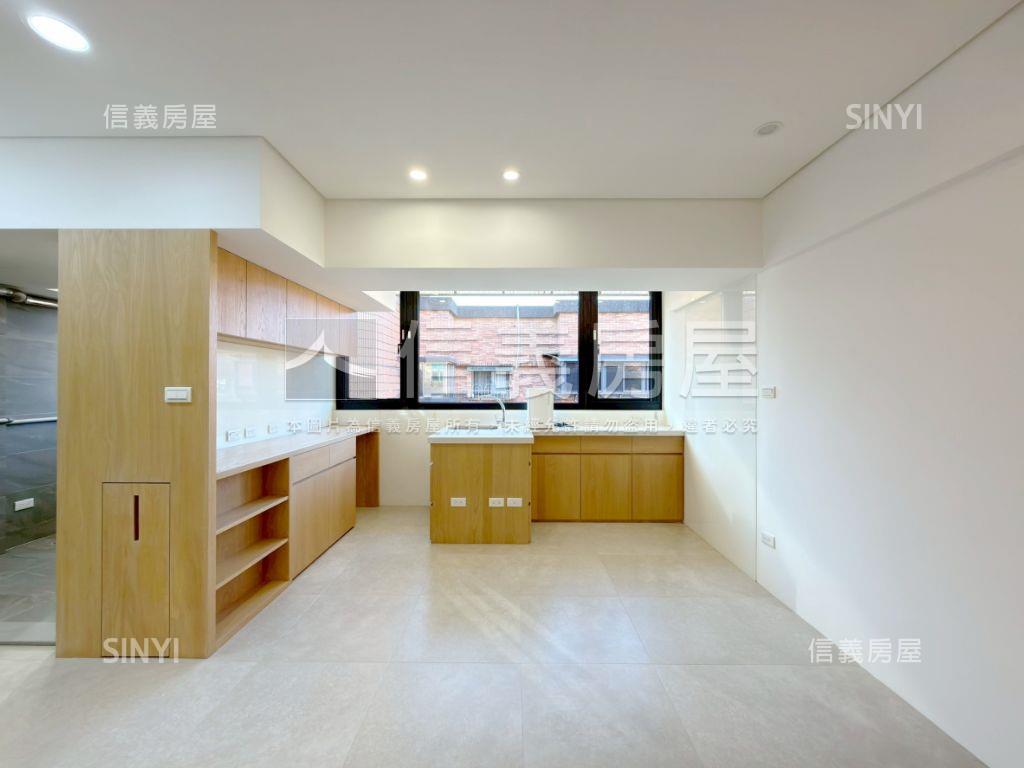 秀峰庭暖木無印大兩房車位房屋室內格局與周邊環境