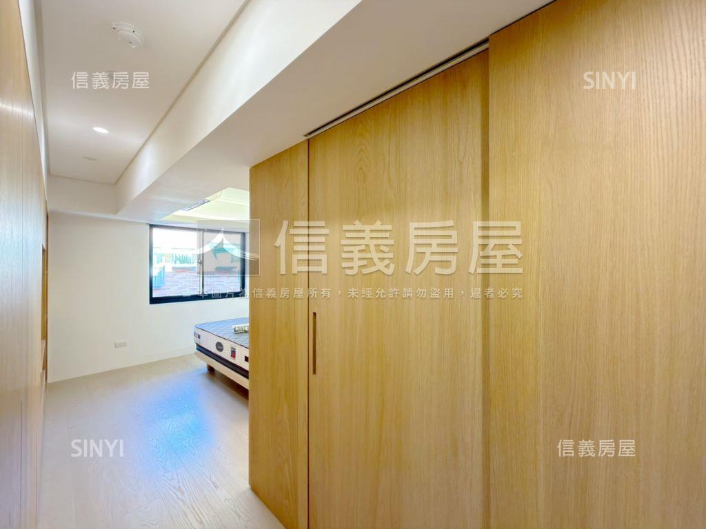 秀峰庭暖木無印大兩房車位房屋室內格局與周邊環境