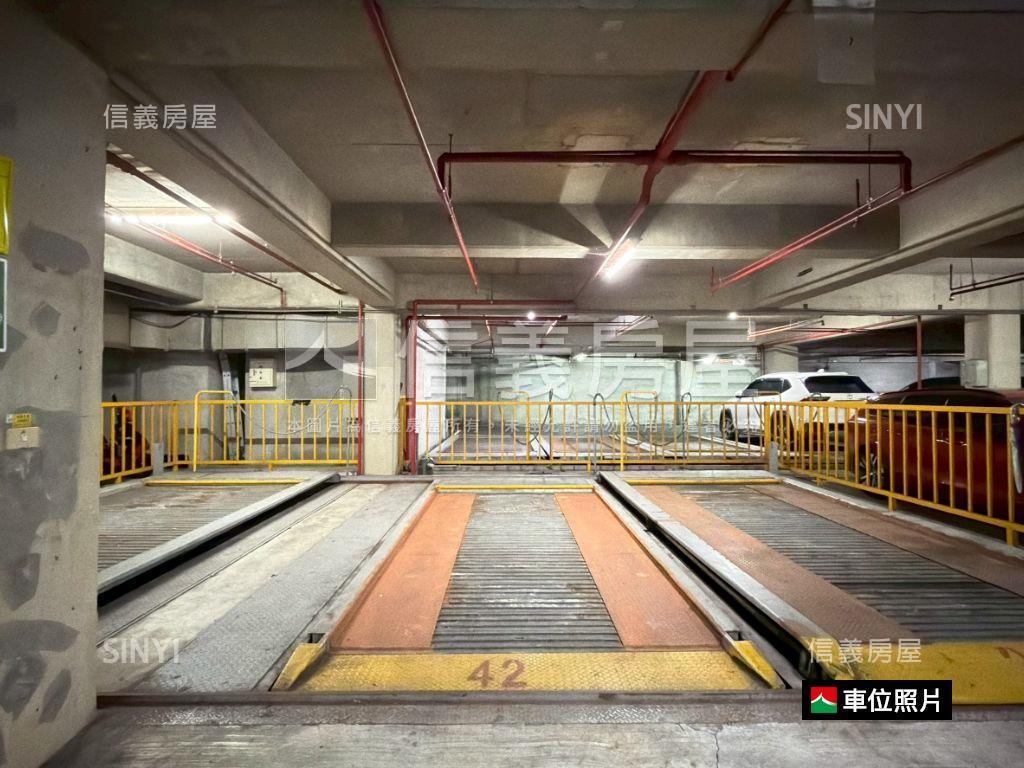 秀峰庭暖木無印大兩房車位房屋室內格局與周邊環境