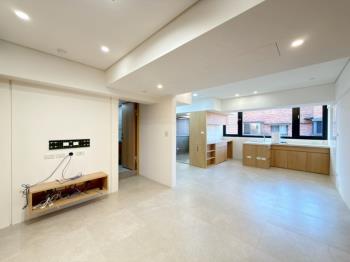 秀峰庭暖木無印大兩房車位