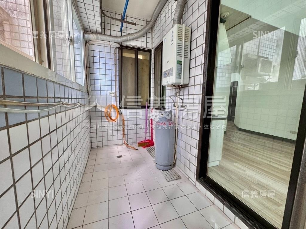 ｎｅｗ小城稀有兩房房屋室內格局與周邊環境