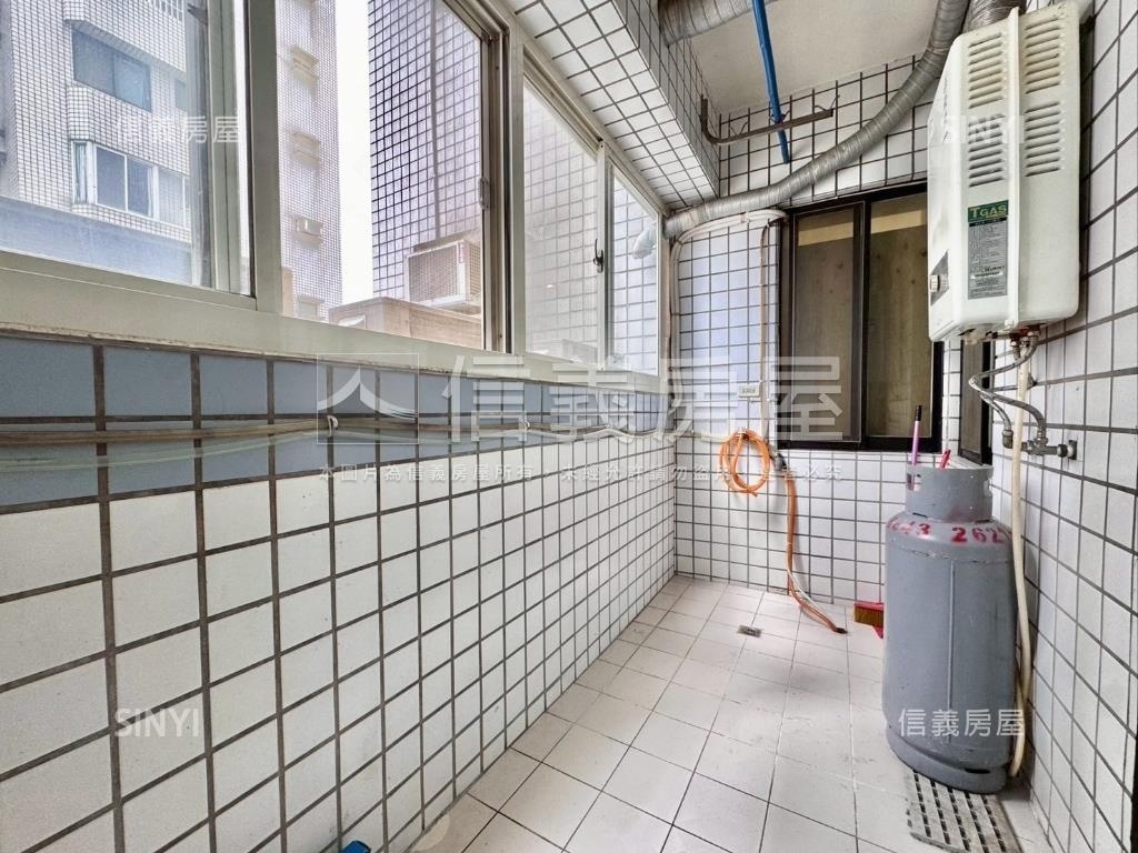 ｎｅｗ小城稀有兩房房屋室內格局與周邊環境
