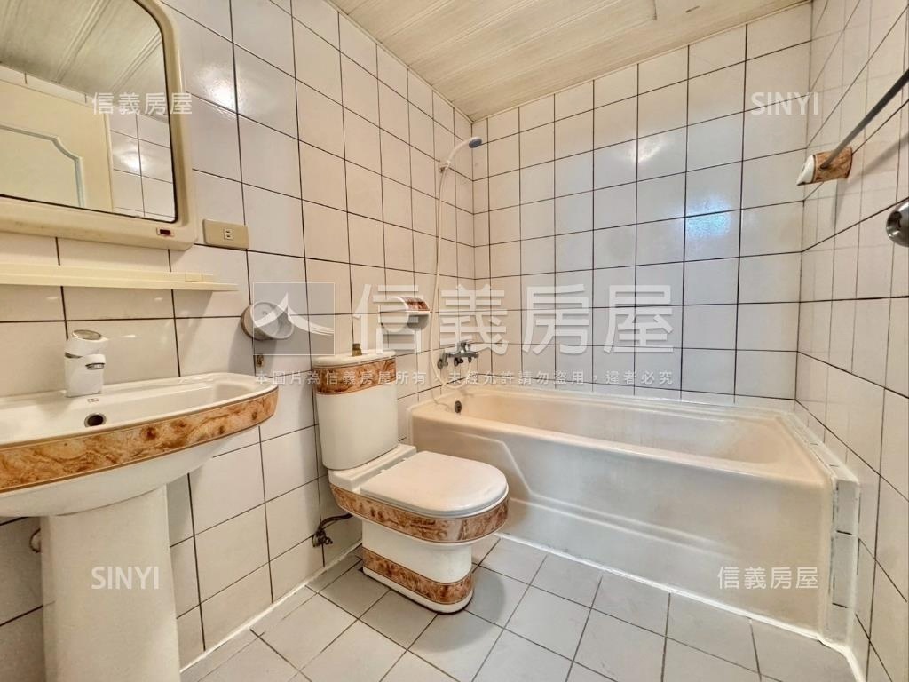ｎｅｗ小城稀有兩房房屋室內格局與周邊環境