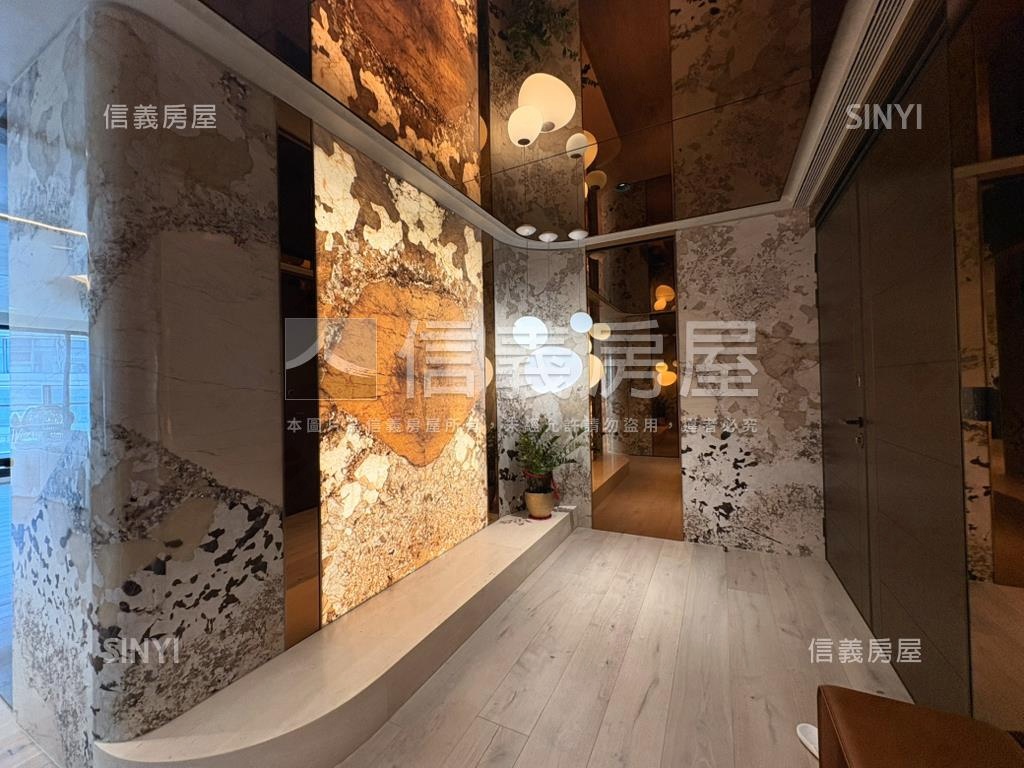 九五至尊景觀空間車位房屋室內格局與周邊環境