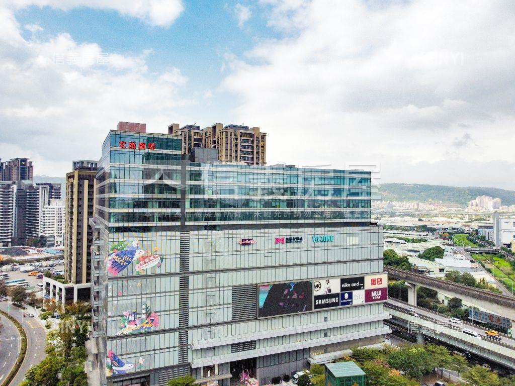 九五至尊景觀空間車位房屋室內格局與周邊環境