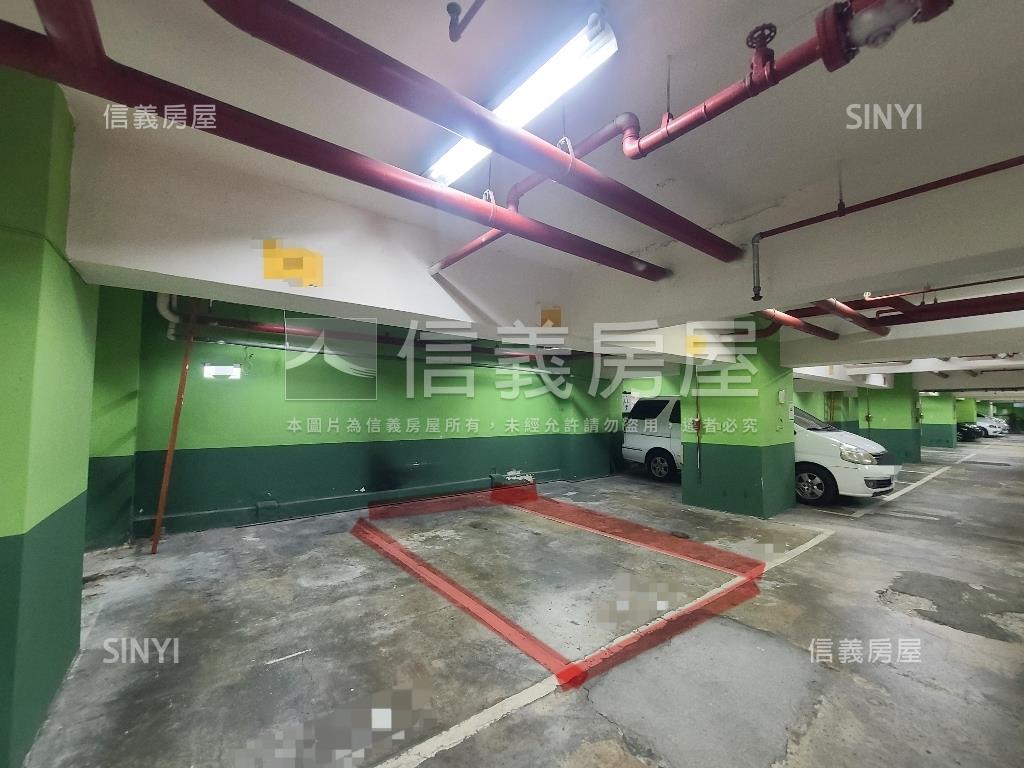 藝文中正路摩天精品商辦房屋室內格局與周邊環境