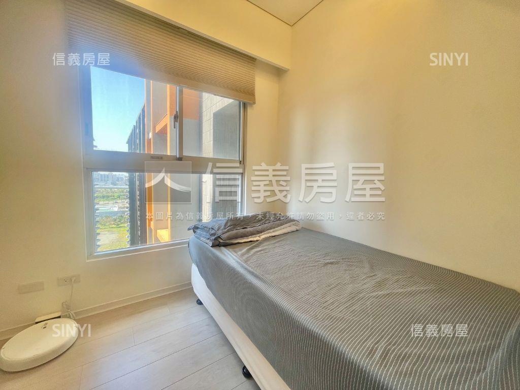 近Ａ１８璞園的家３房車位房屋室內格局與周邊環境