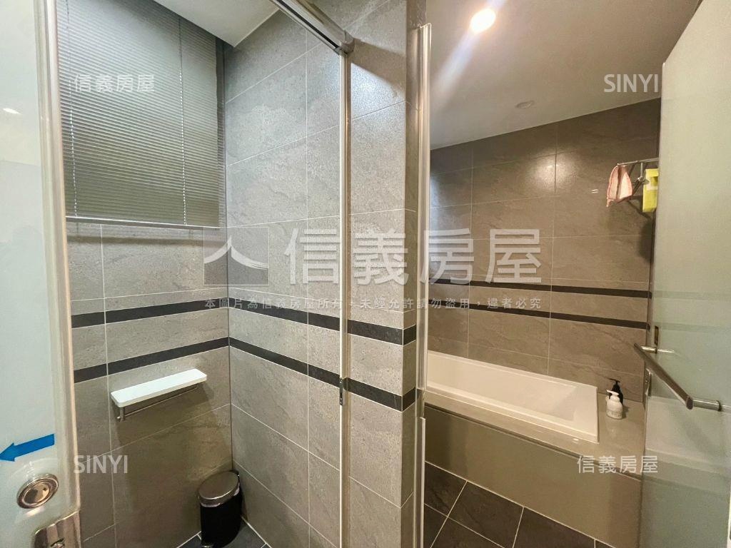 近Ａ１８璞園的家３房車位房屋室內格局與周邊環境