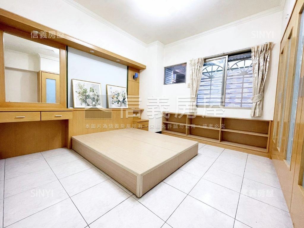 近高鐵高樓裝潢三房車位房屋室內格局與周邊環境