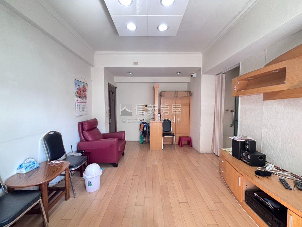 公園雙星稀有出售房屋室內格局與周邊環境
