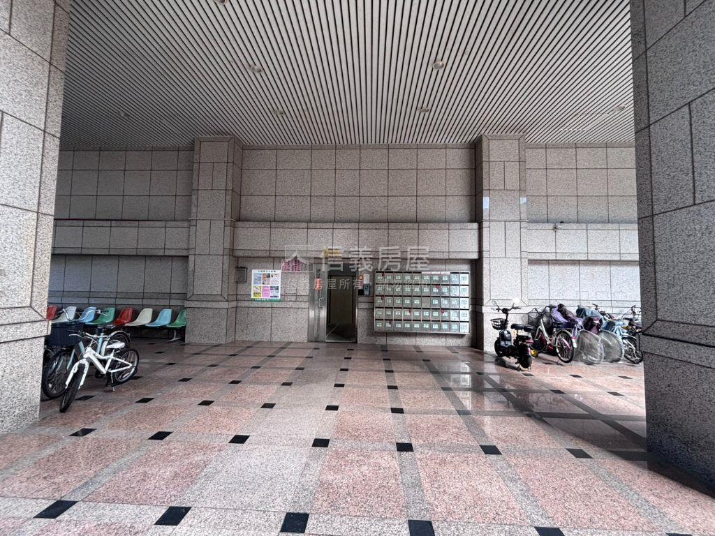 公園雙星稀有出售房屋室內格局與周邊環境